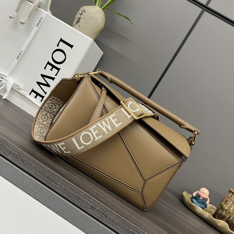 l*ew* handle bags